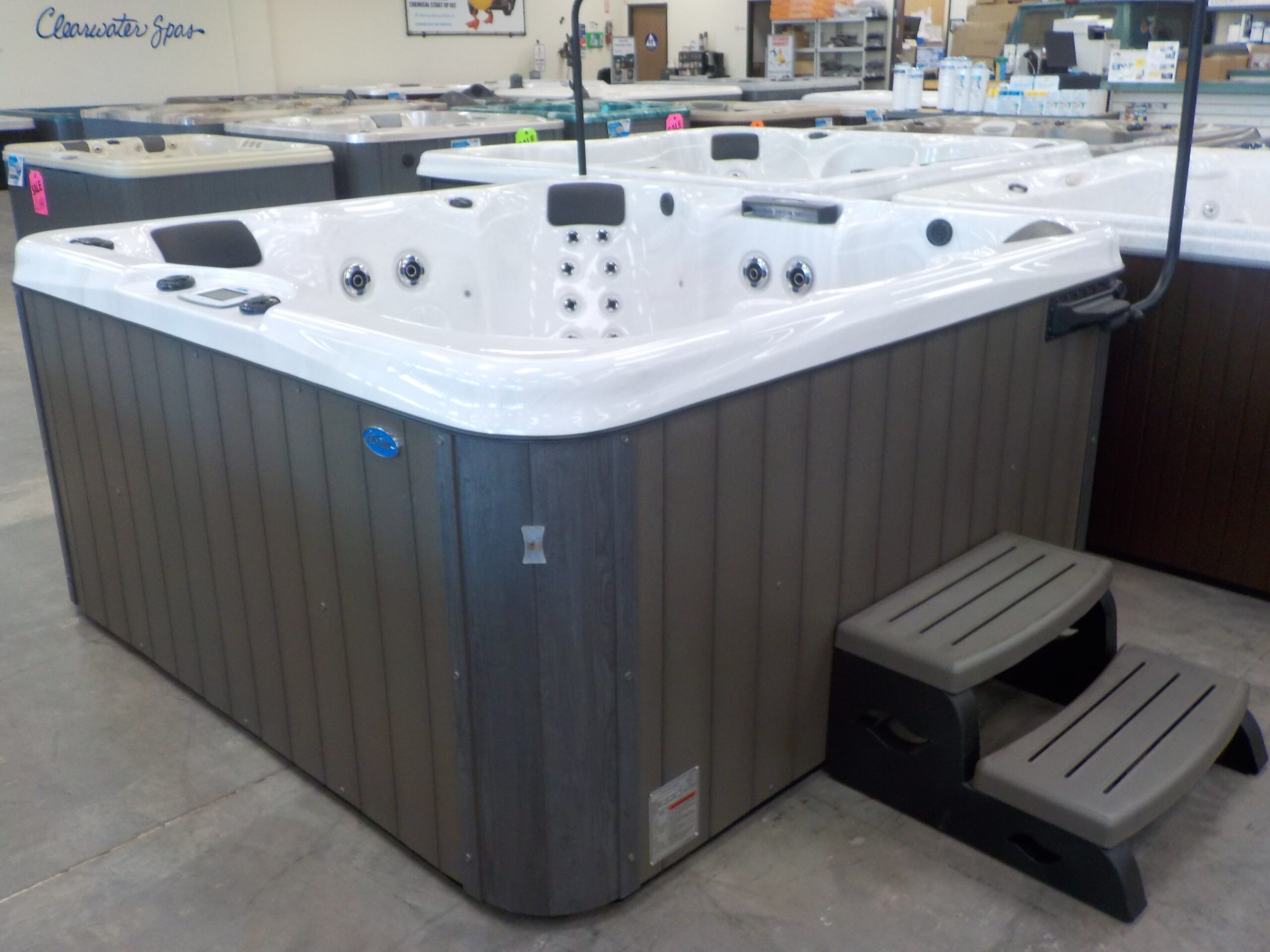 many hot tubs for sale 